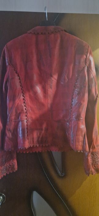 Продаю кожанный пиджак