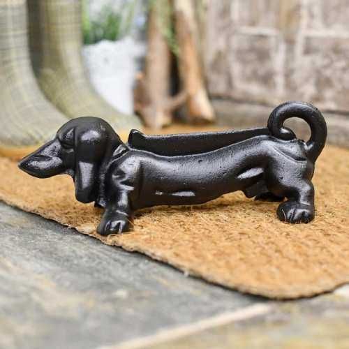 Чугунено стъргало дакел