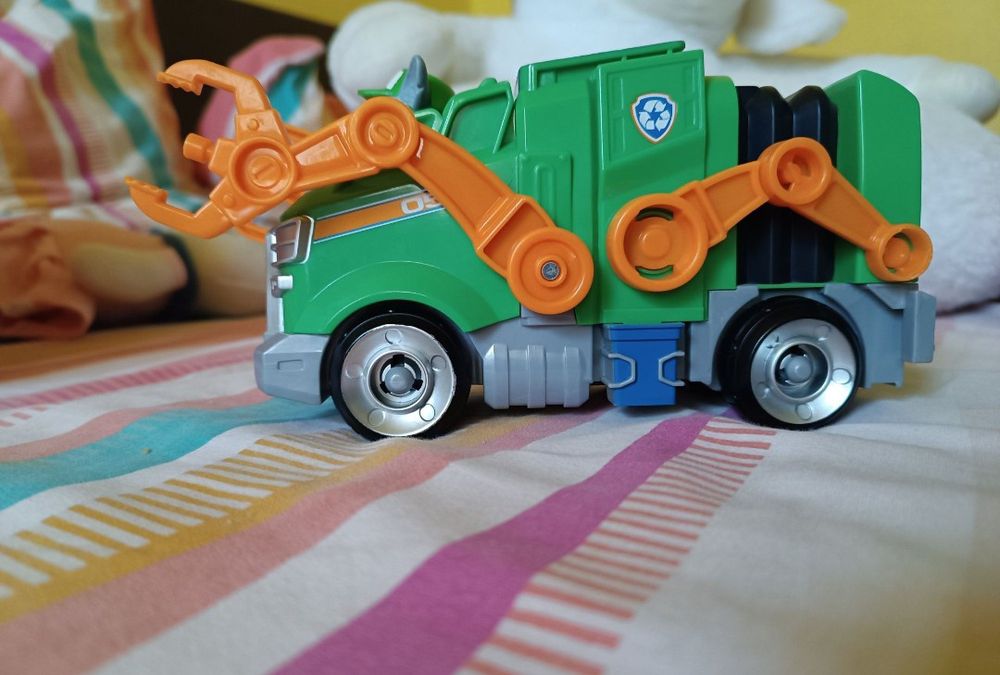 Mașinuță și Figurina Ricky Patrula Catelusilor