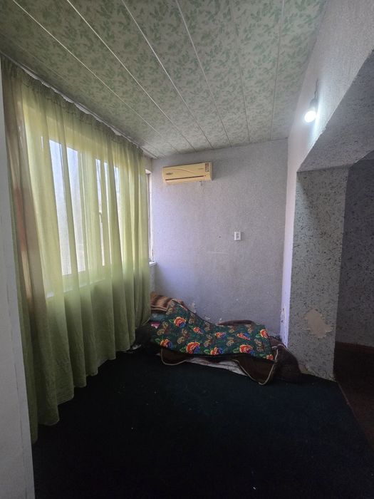 Zudlik bilan frunze massifda 1 xonali kvartira ijaraga beriladi