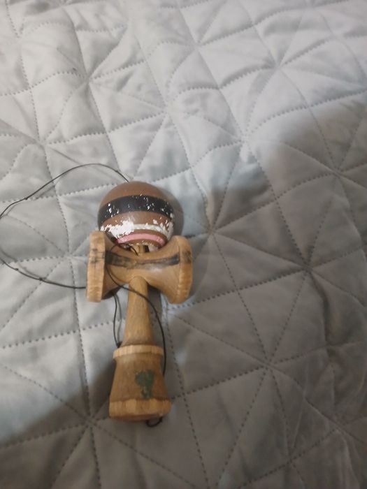 Vnd kendma cu ken brokan si dama strogo