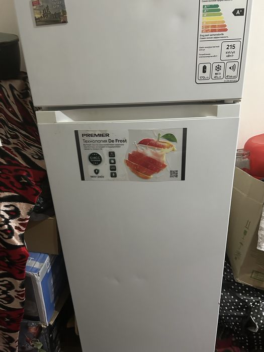 Xolodilnik sotiladi 150 $