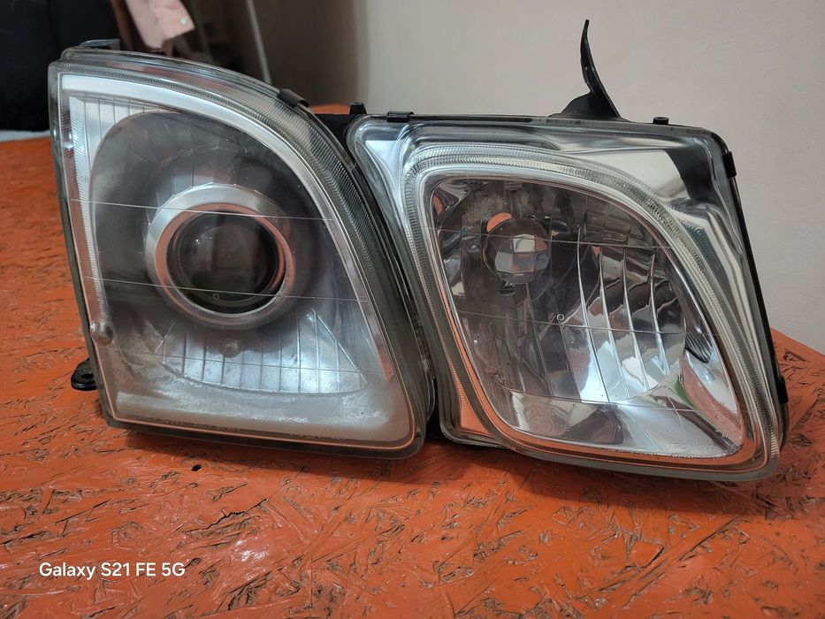 Лексус 470 фара сатылады.