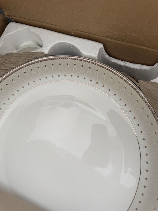 Продам чайно- столовый сервис 105 предметов