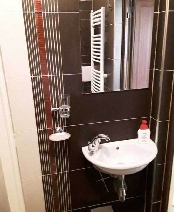 Дава се под наем Тристаен апартамент в Бургас, Център - 85 кв.м за 375 € - Снимка #8