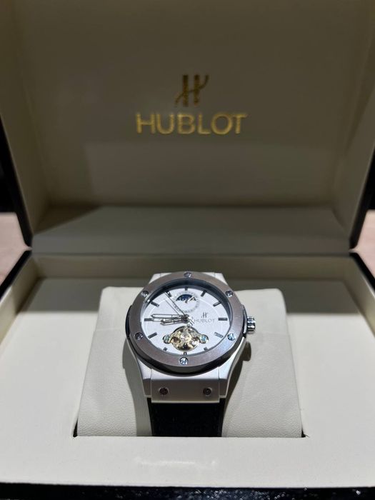 Hublot mexanika qoʻl soati
