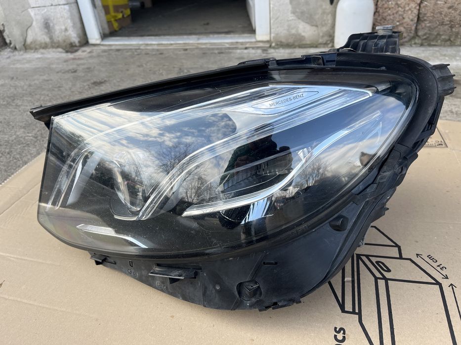 Far stanga Multi Beam Mercedes E Class W213