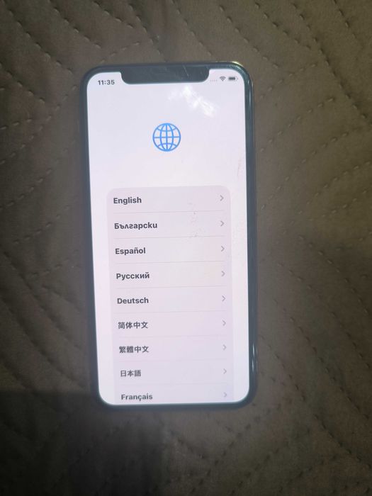 iPhone 11 64 гб със следи от употреба