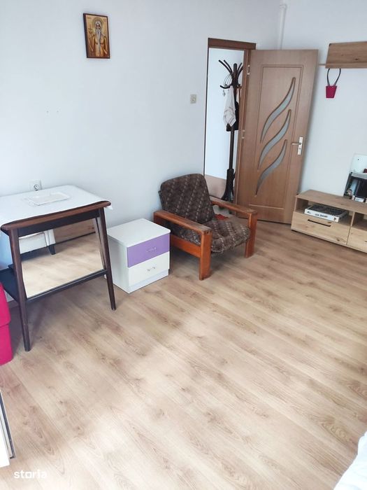 Apartament 3 camere, etaj 1, centrala, Dacia, aproape de Lidl