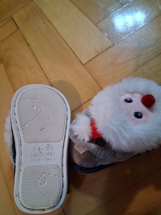 Papuci de casa mos nou fara eticheta