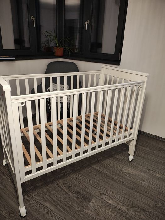 Pătuț lemn cu laterală batantă