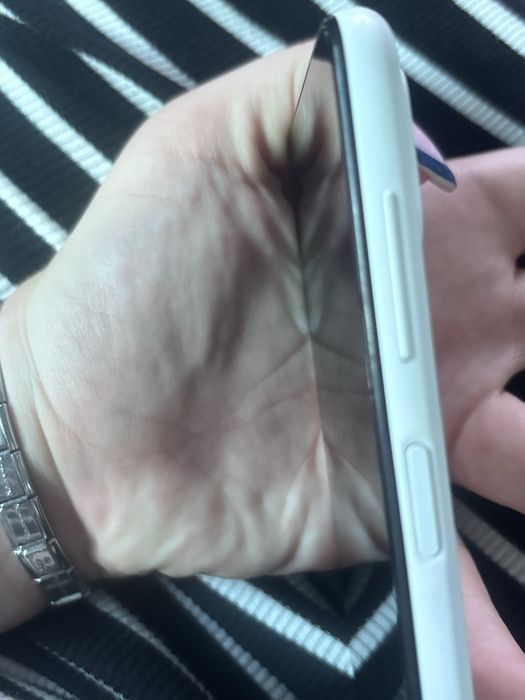 Продавам телефон Samsung A12
