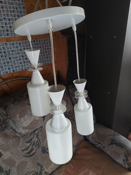 Люстру в отличном состоянии продам