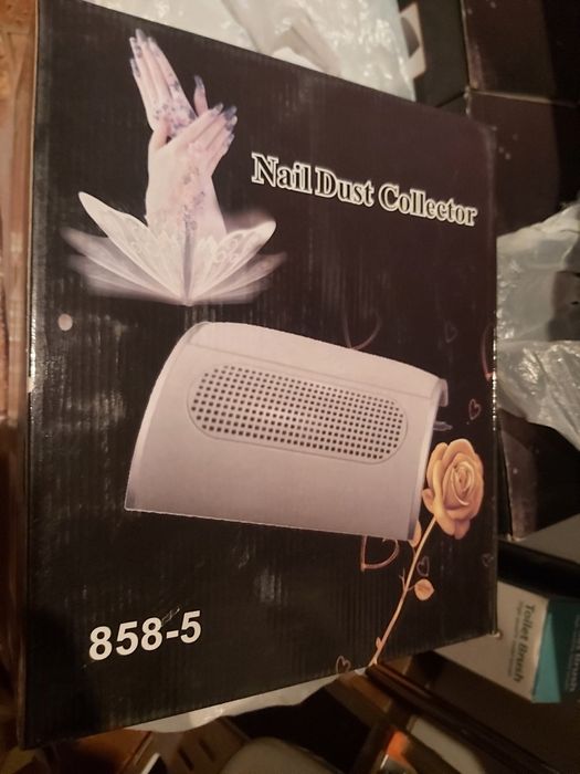 Продам маникюрную вытяжку