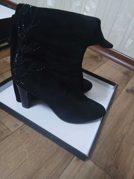 Женские сапоги 39 размер