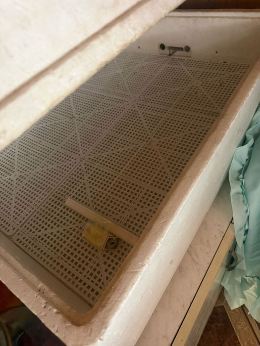 Продам инкубатор