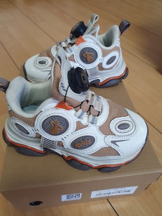 Adidasi Selection kids marime 28 cu buton rotativ