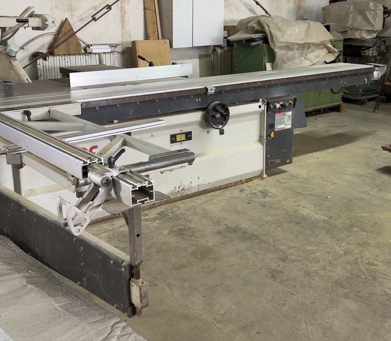 Форматен цирколяр Robland Z 380