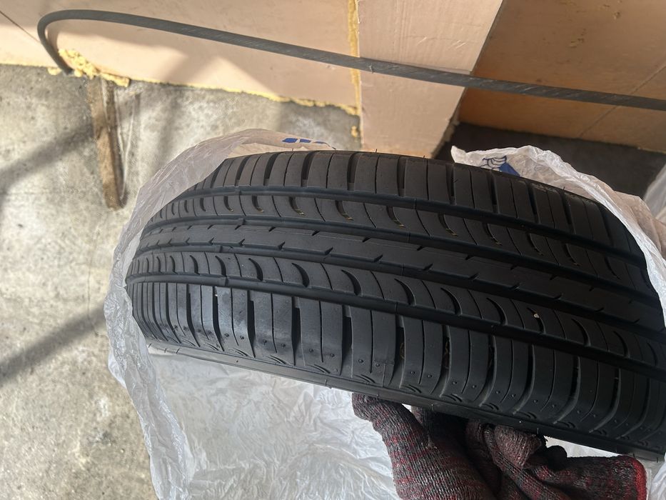 Продам шины 185/75 R14 Hankook