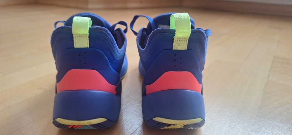 Adidași Air Jordan Luka 1