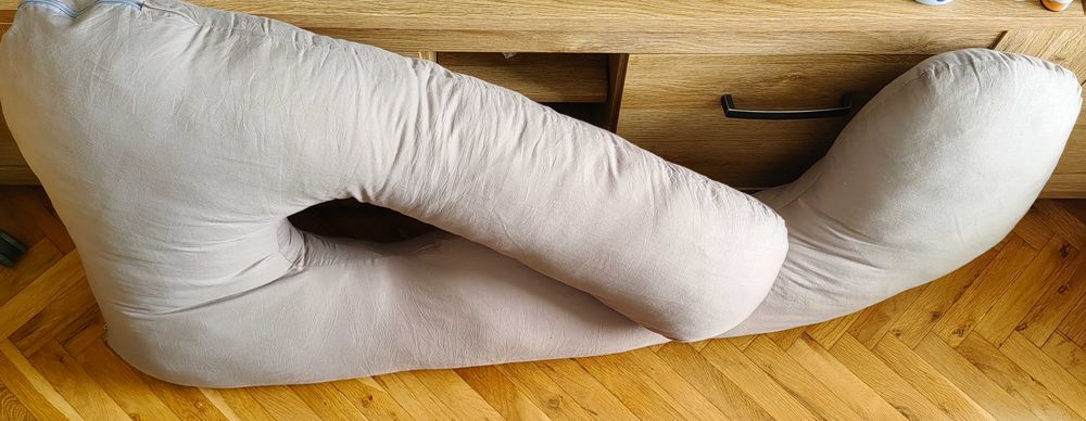 Възглавница за бременни XXL – ползвана броени пъти, 145 x 70 cм