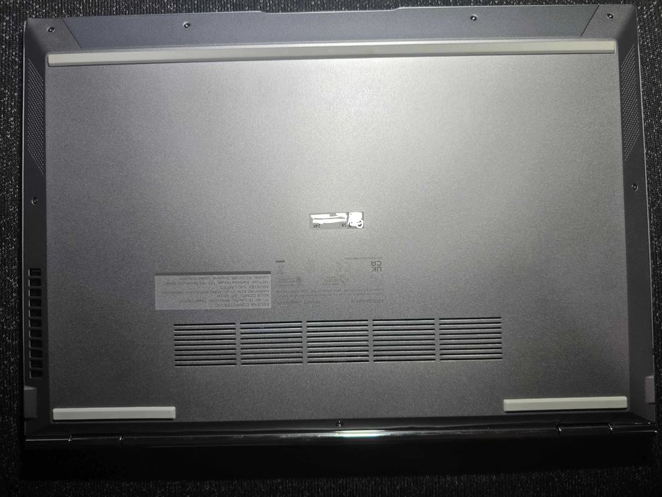 ASUS Zenbook 14 OLED