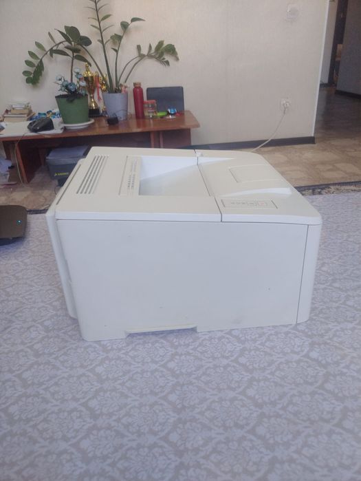 Принтер HP m203dn