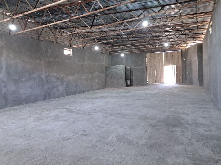 Arenda sklad 220 kv AbuSaxi Oʻrikzor bozorlaga yaqin joyda