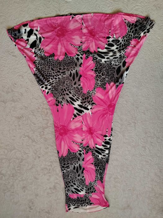 Рокля вталена, дълга