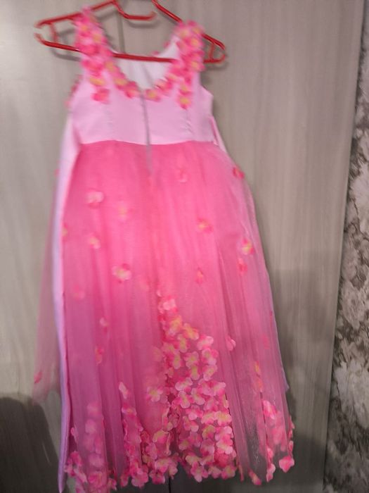 Платья для девочек