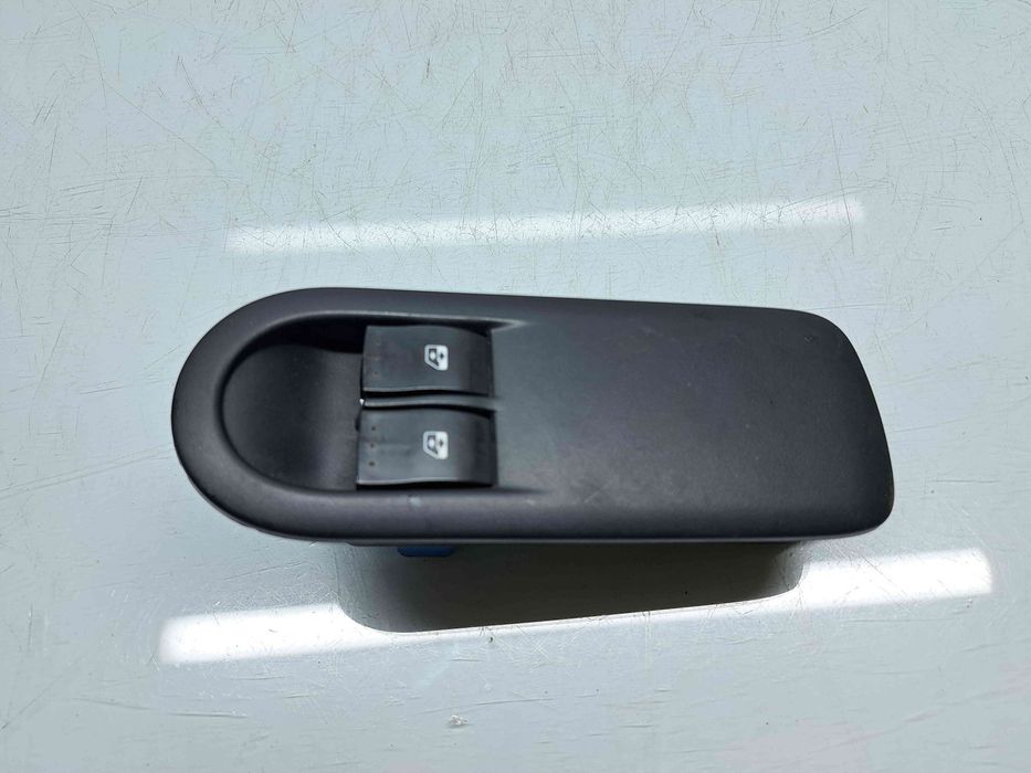 Butoane comanda geamuri sofer Dacia Duster [Fabr 2010-2017] 156018090