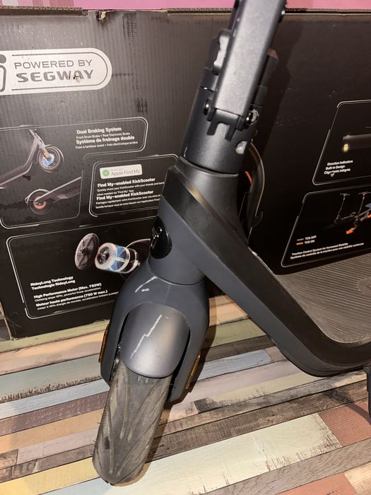 Електрическа Тротинетка Segway  eKickscooter E2 Pro в Гаранция