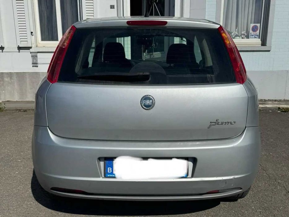 Fiat Grande Punto 1.3 multijet 90 к.с. се продава на части