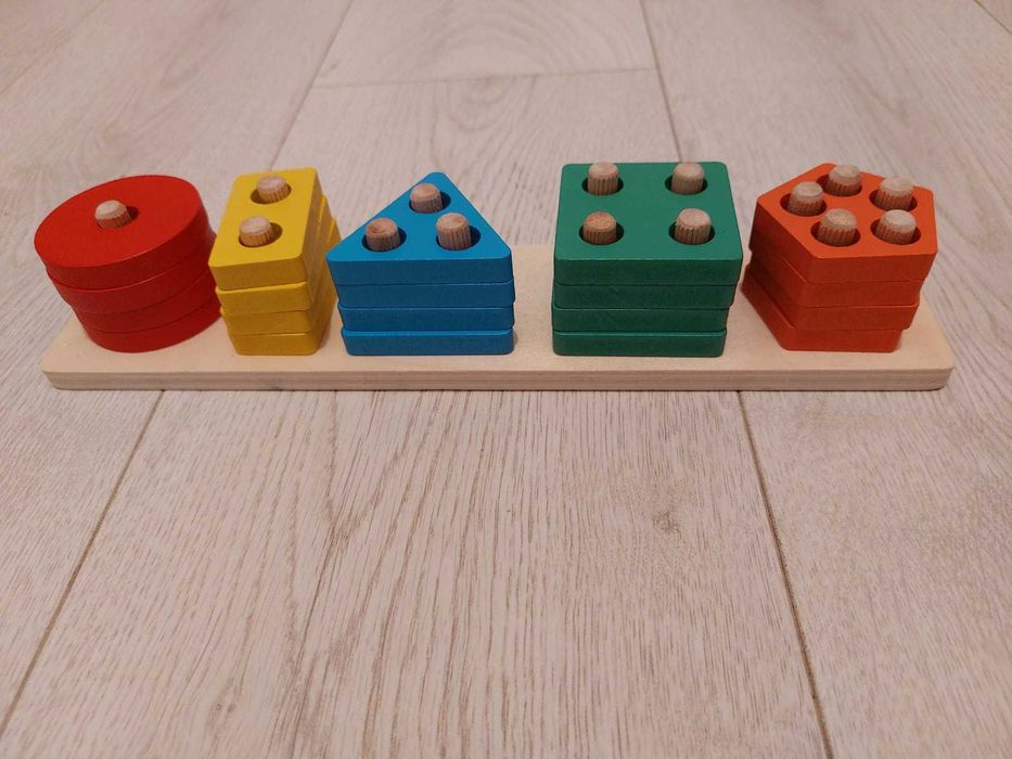 Детские развивающие игрушки