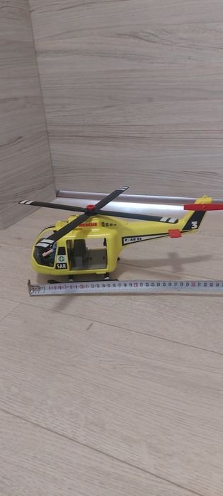 Хеликоптер играчка