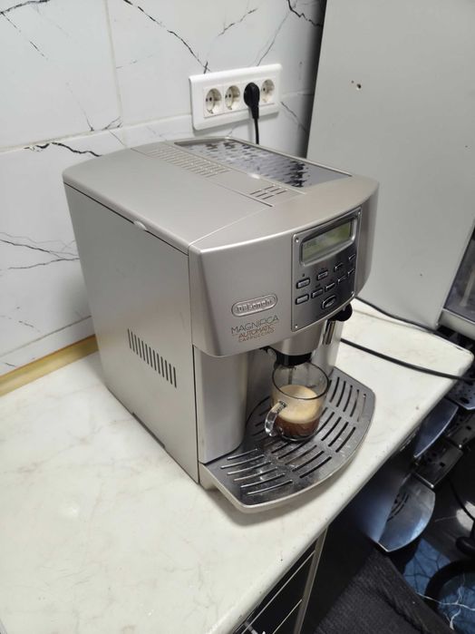 Espressor Automat DeLonghi Magnifica ESAM3500.S Aparat cu Cafea Boabe
