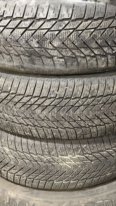 Шины зимние 215/60/R16