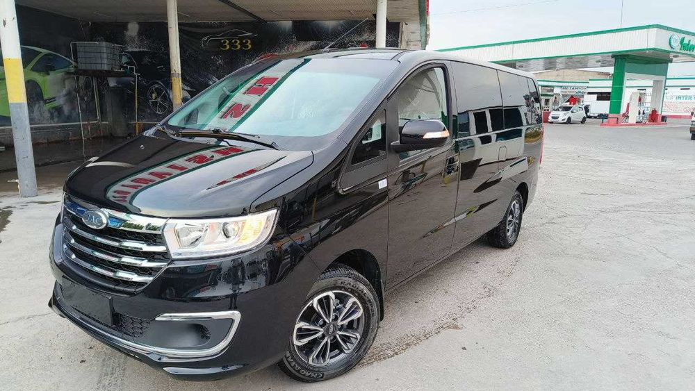 JAC M3 минивен в люкс позиция