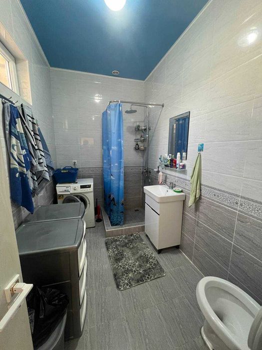 Продается дом в Яшнабадском районе ул М.Ашрафий 0,8 сотки 3-х ком