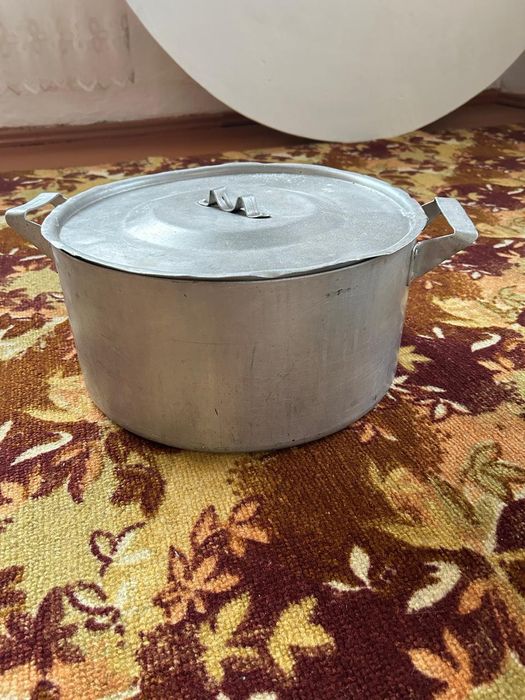 Продам кастрюли в хорошем состоянии