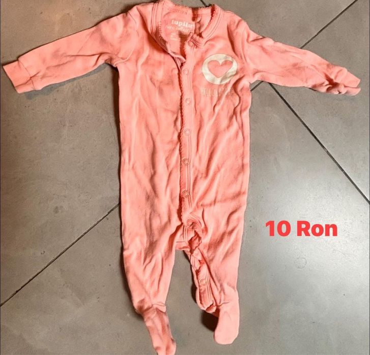 Lot hainute redus la 75