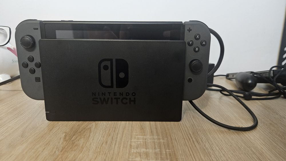 Nintendo switch V2 in stare impecabila+joc splatoon 2