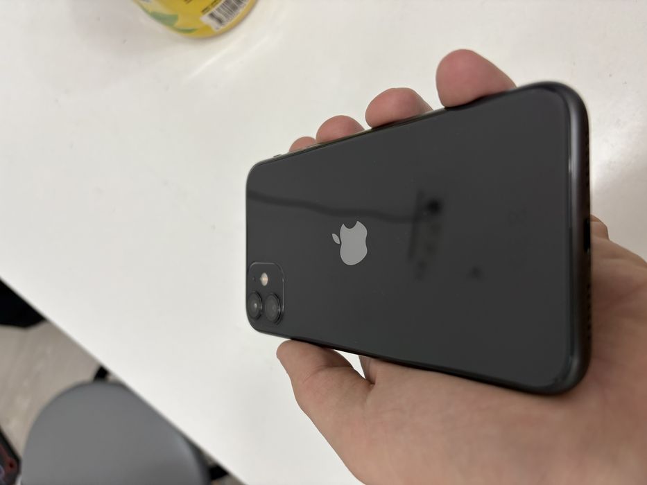 Айфон 11 срочноо