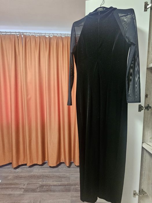 Rochite elegante de ocazie