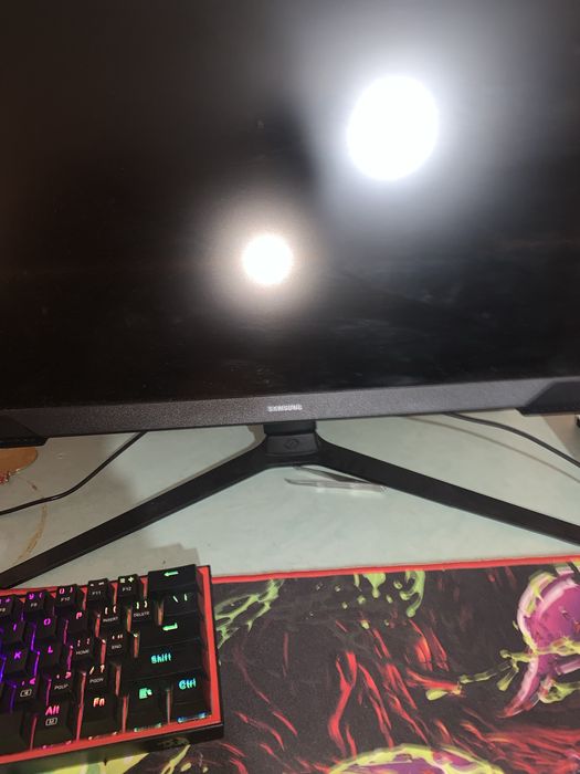 Monitor Samsung Odyssey G3 180hz 1Ms 24" Amd Freesync