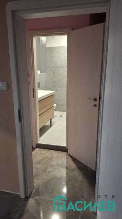 Дава се под наем Двустаен апартамент в София, Център - 65 кв.м за 340 € - Снимка #5