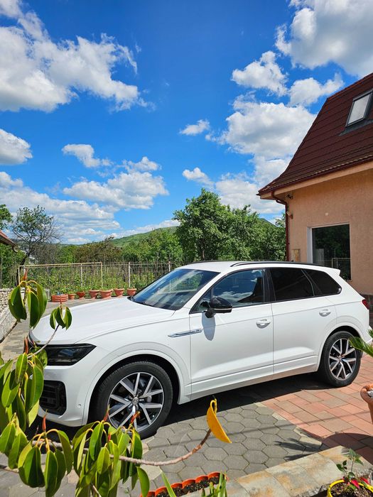 Volkswagen Touareg V6 TDI R-Style Unic Proprietar de noua