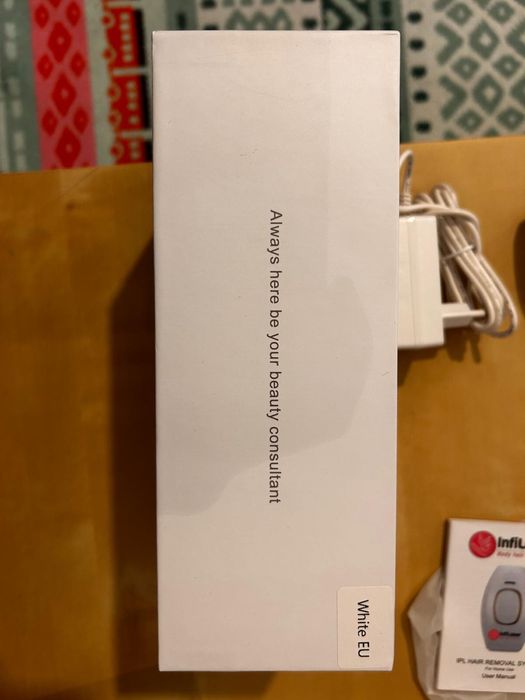 Aparat IPL InfiLaser - body hair remover ( pentru firele negre ), nou