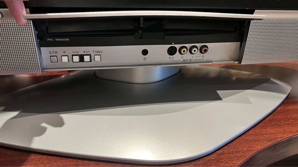 Продам телевизор Panasonic, состояние нового