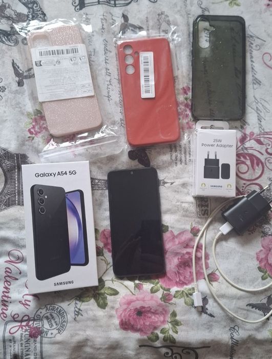 Продавам Samsung A54
